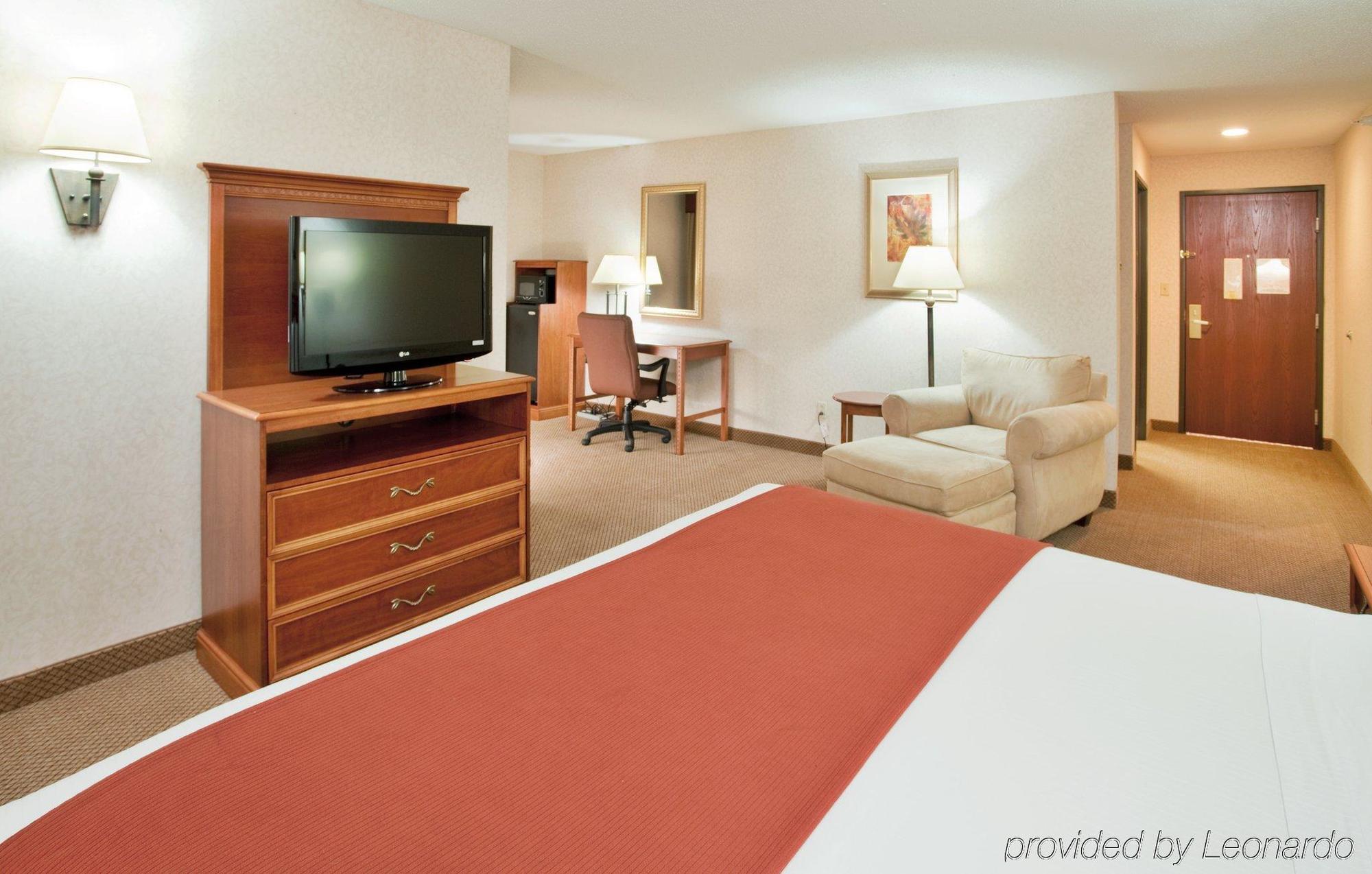Seasons Inn & Suites Highland Phòng bức ảnh